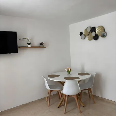 Domus Letizia 아파트 페스키치