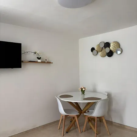 Domus Letizia 아파트